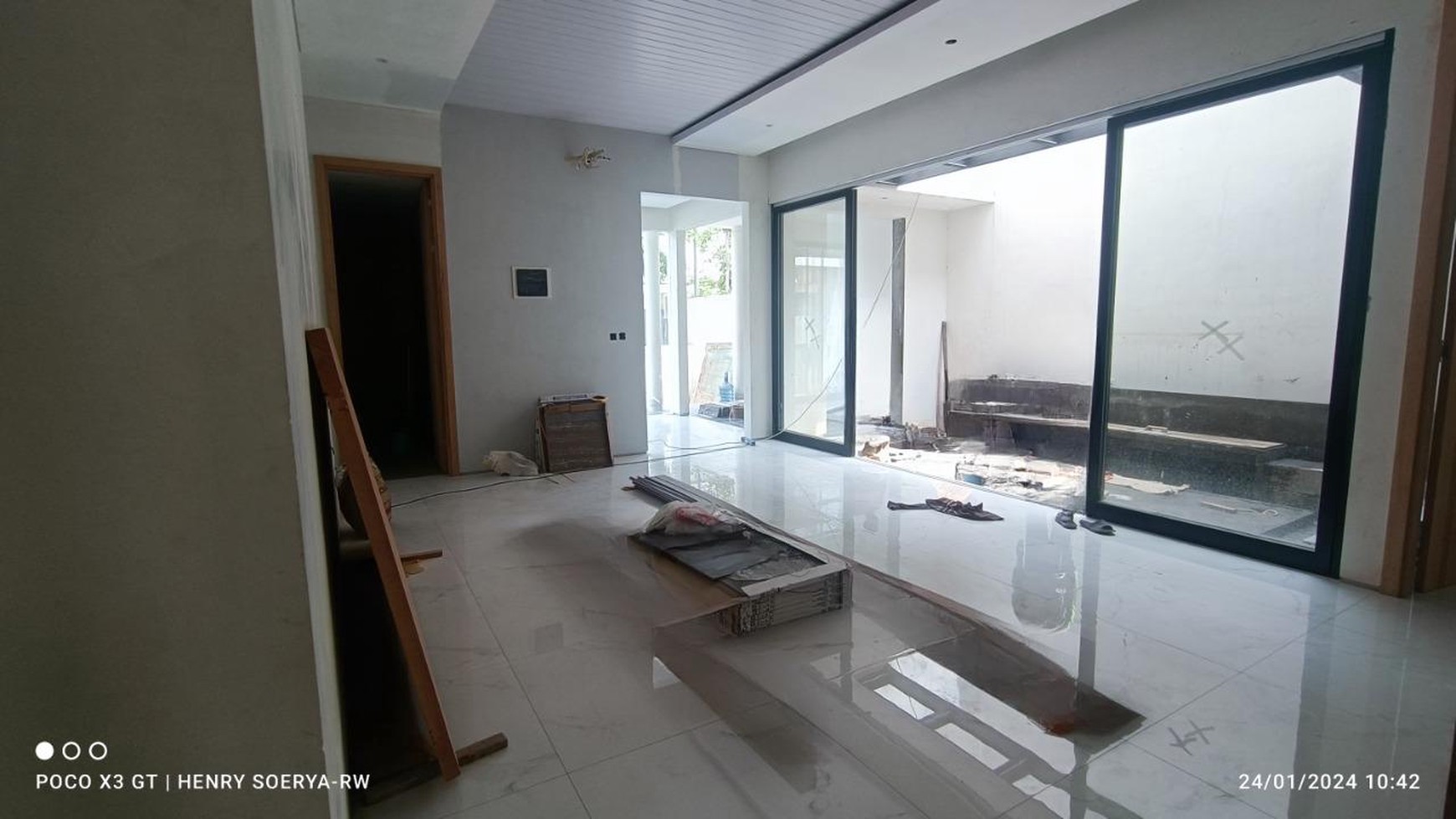 1651. Dijual Rumah On Progress Stamford Citraland Surabaya