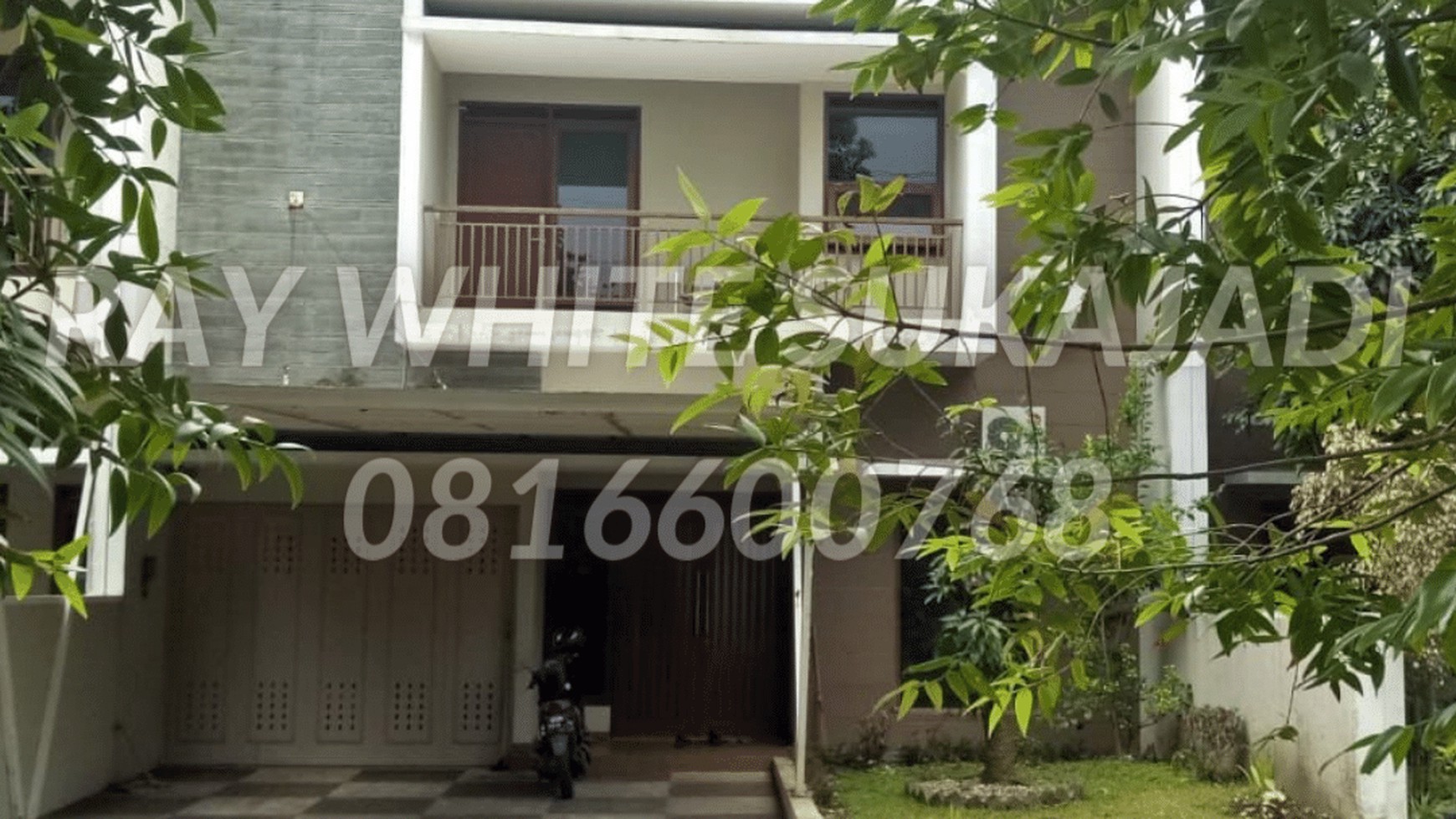 Rumah Minimalis Dekal Alun" Cimahi