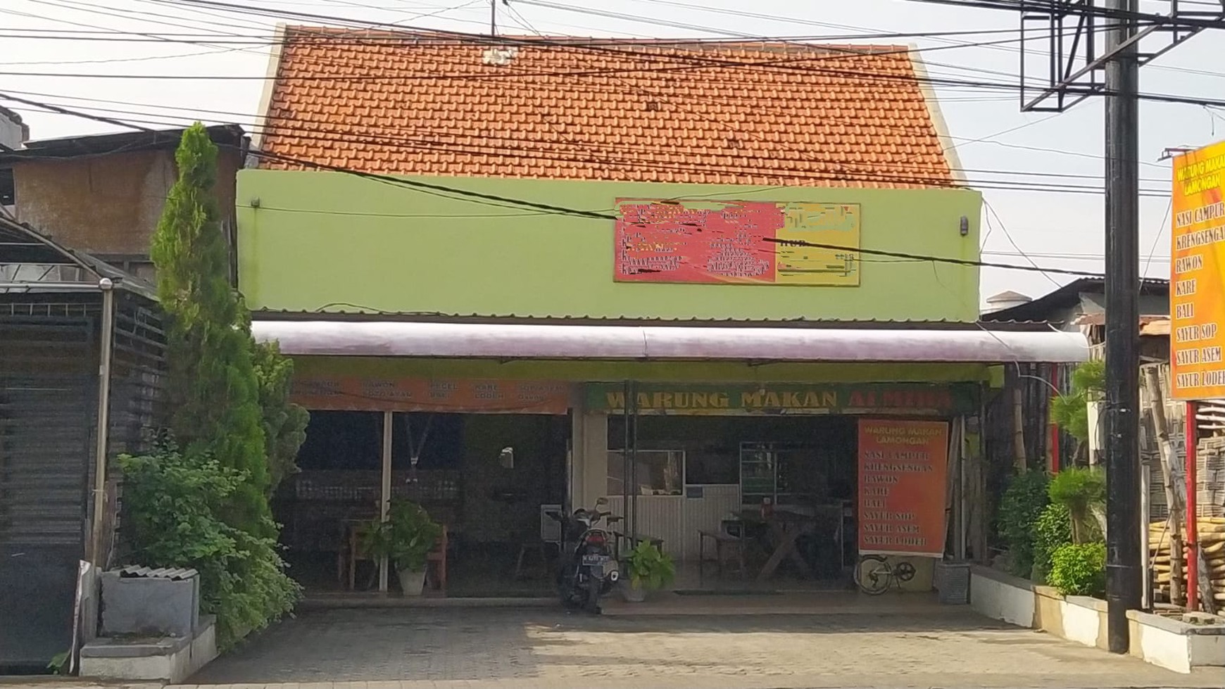 1658. Dijual Rumah Jl. LetJend Sutoyo Waru Sidoarjo Ramai lalu lintas 