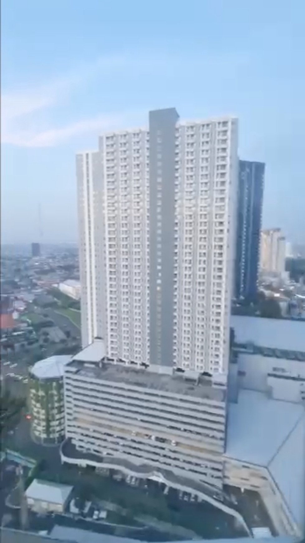 Li48. Dijual Apartemen Anderson tower A Surabaya