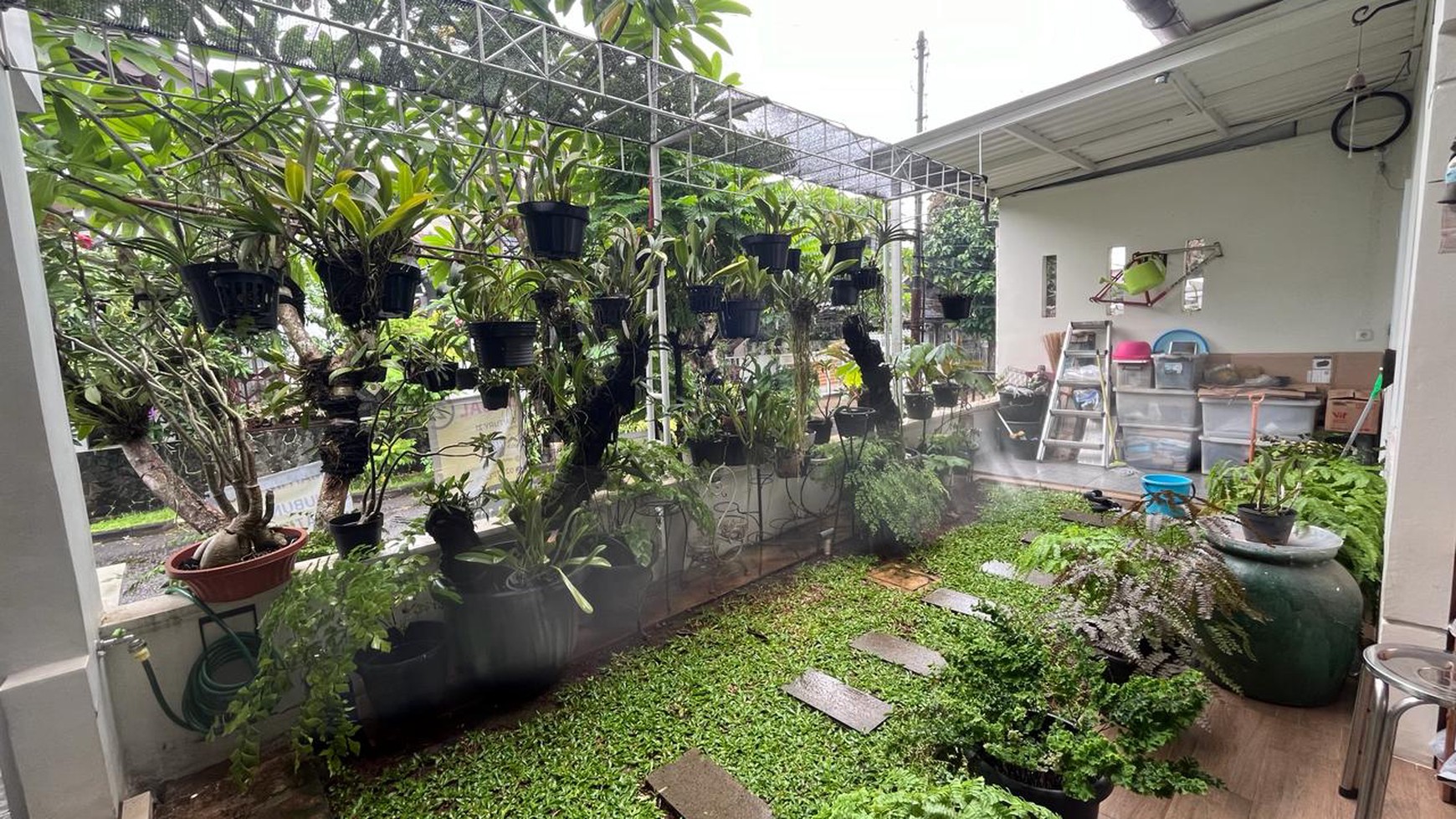 Rumah Asri dengan Furnished di Bintaro Sektor 5