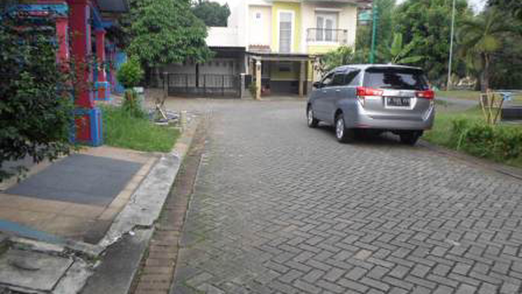 Rumah Siap Huni Rafles hills