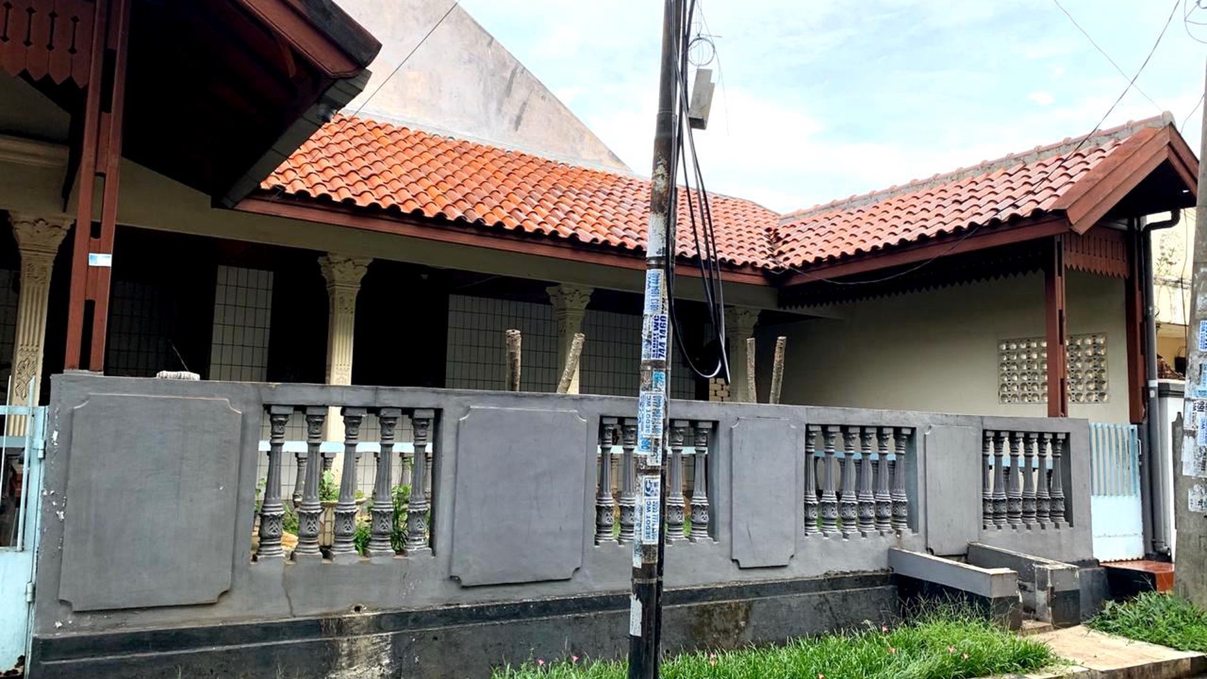 Rumah siap huni di komplek pertamina raya