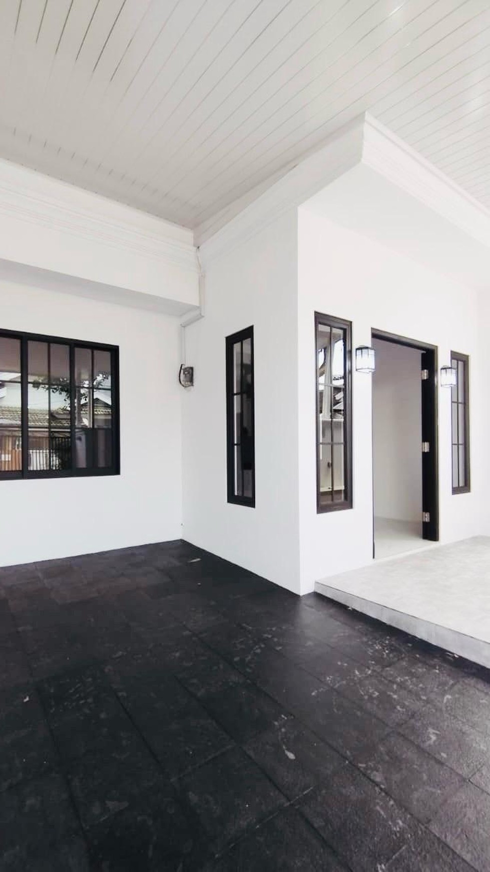 Turun Harga ! Rumah Cantik Sudah Renovasi dengan Minimalis Modern di Bintaro Sektor 9