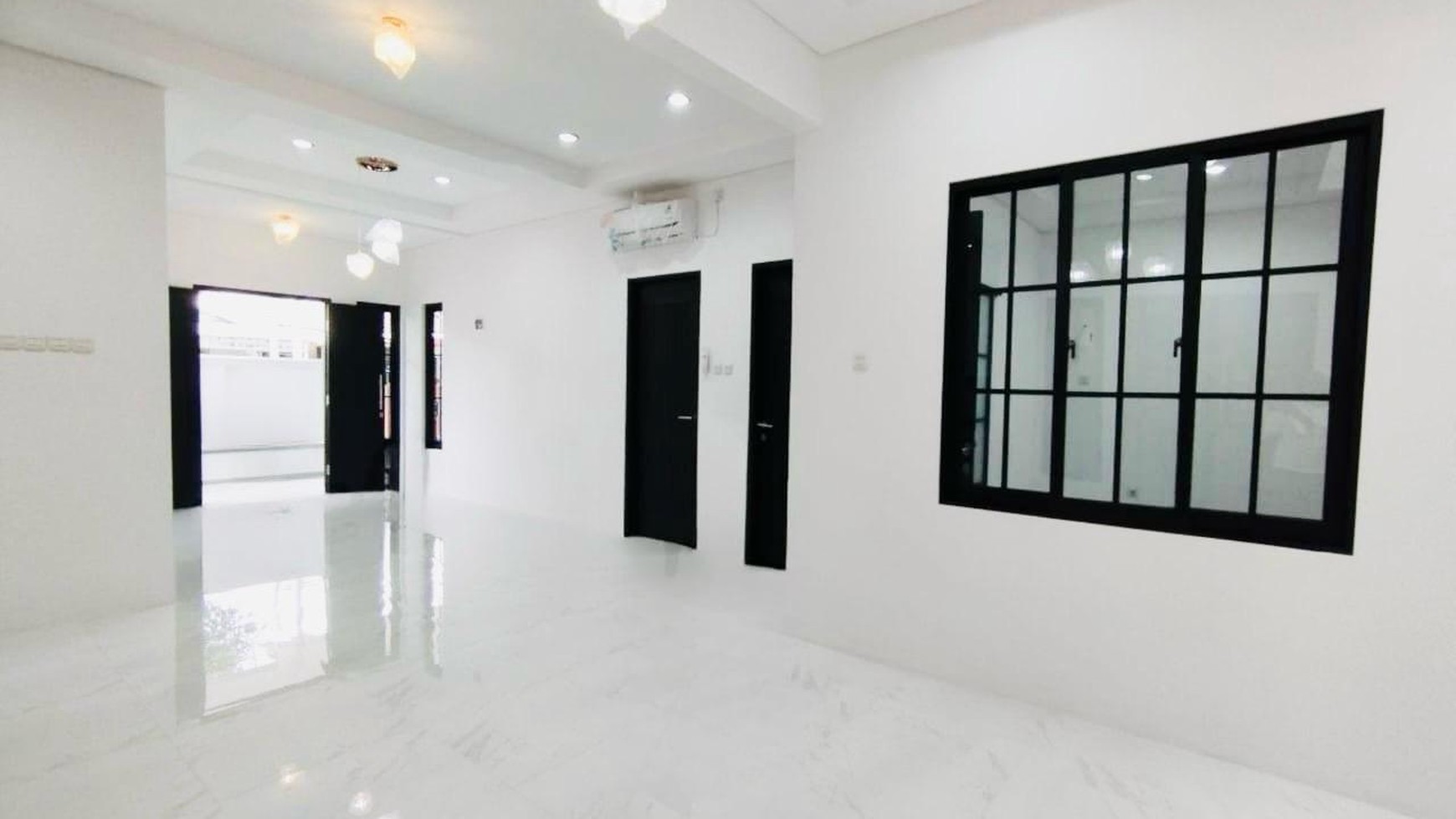 Turun Harga ! Rumah Cantik Sudah Renovasi dengan Minimalis Modern di Bintaro Sektor 9