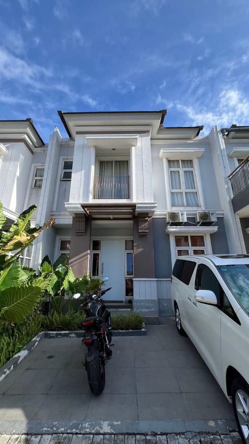 Rumah Cantik Siap Huni dengan Design Minimalis Modern @BSD City