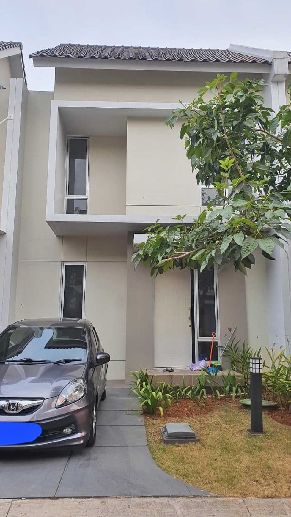 Rumah Minimalis Modern 2 lantai di Boston   Village Gading Serpong