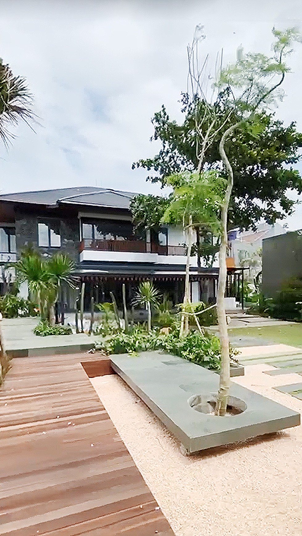 Rumah Brand New, Luxury Home dgn best view di Cipete, Jakarta Selatan