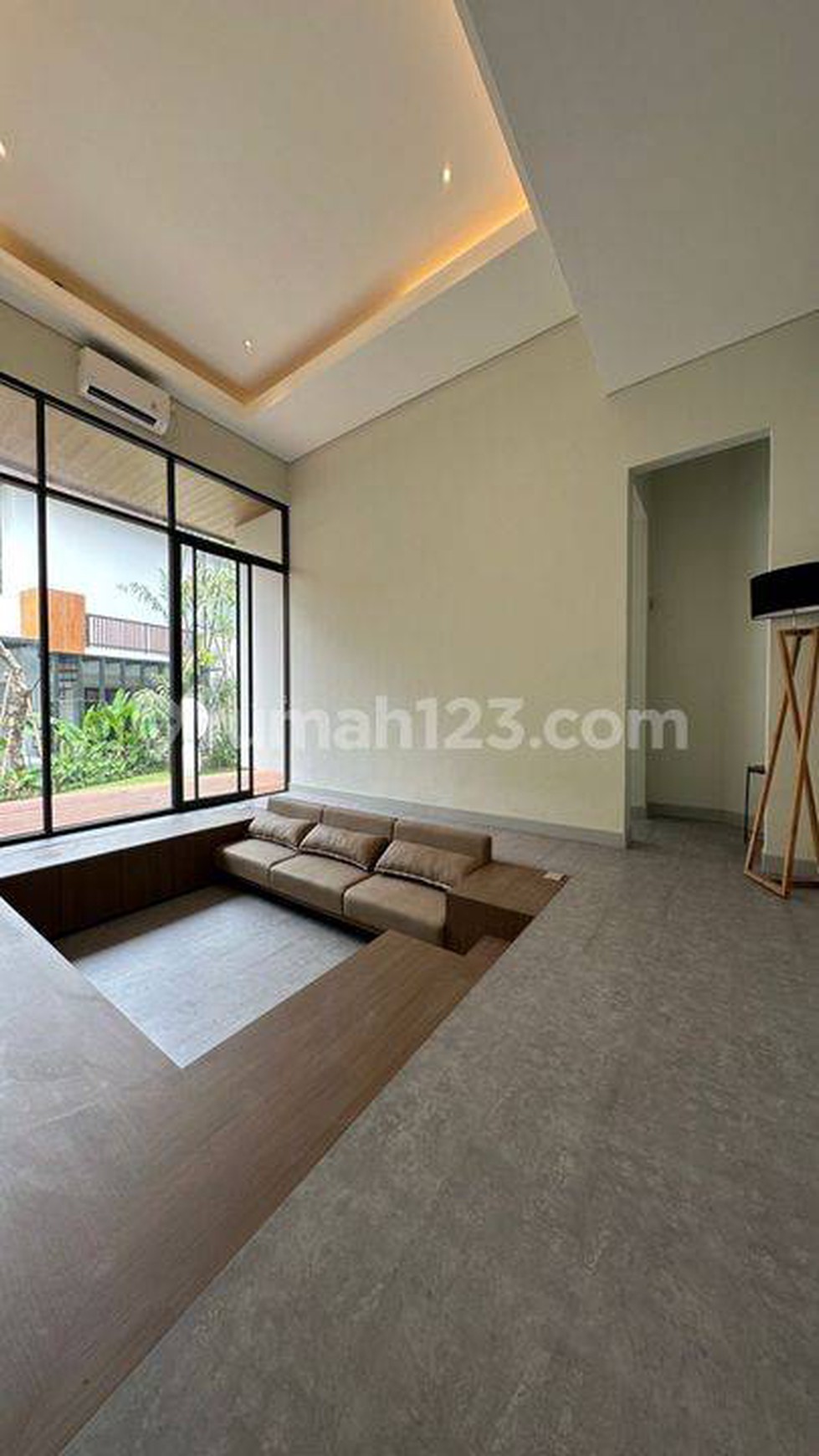 Rumah Brand New, Luxury Home dgn best view di Cipete, Jakarta Selatan