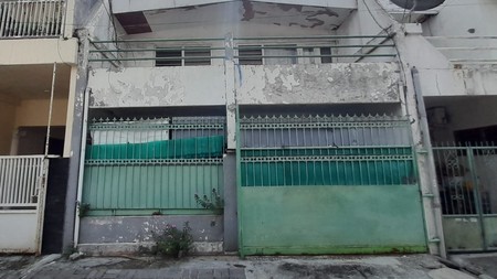 Rumah Darmo Permai Utara Surabaya 2 Lantai One Gate System