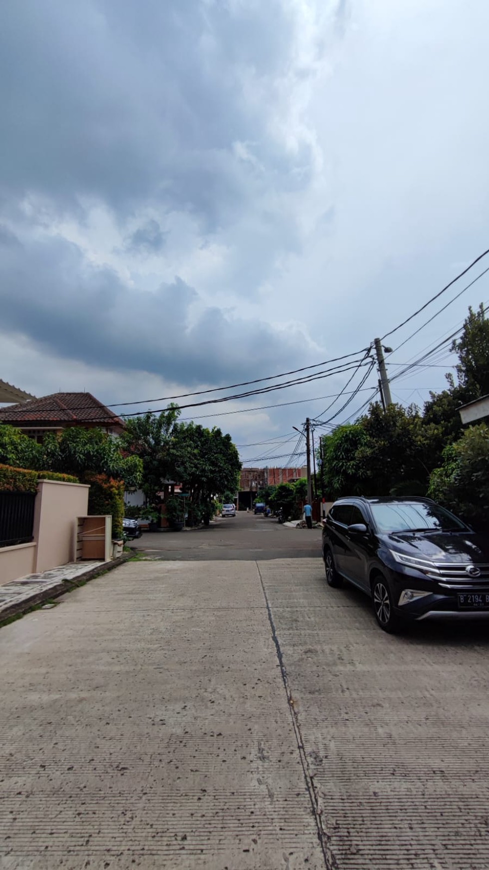 Rumah mewah lokasi nyaman dalam Cluster di Harapan Indah