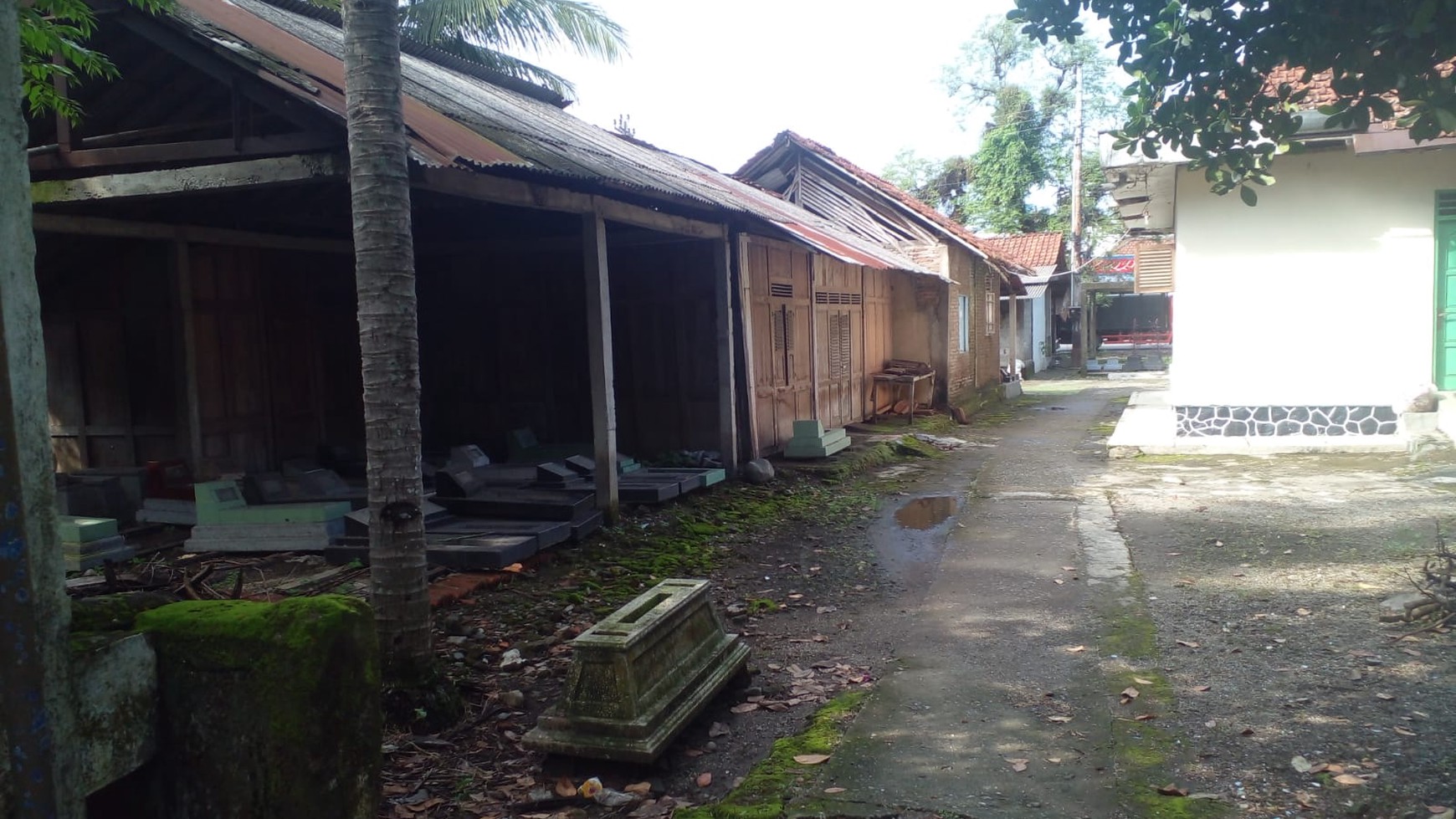Tanah & Bangunan Luas 498 Meter Persegi Lokasi Kebumen Jawa Tengah 