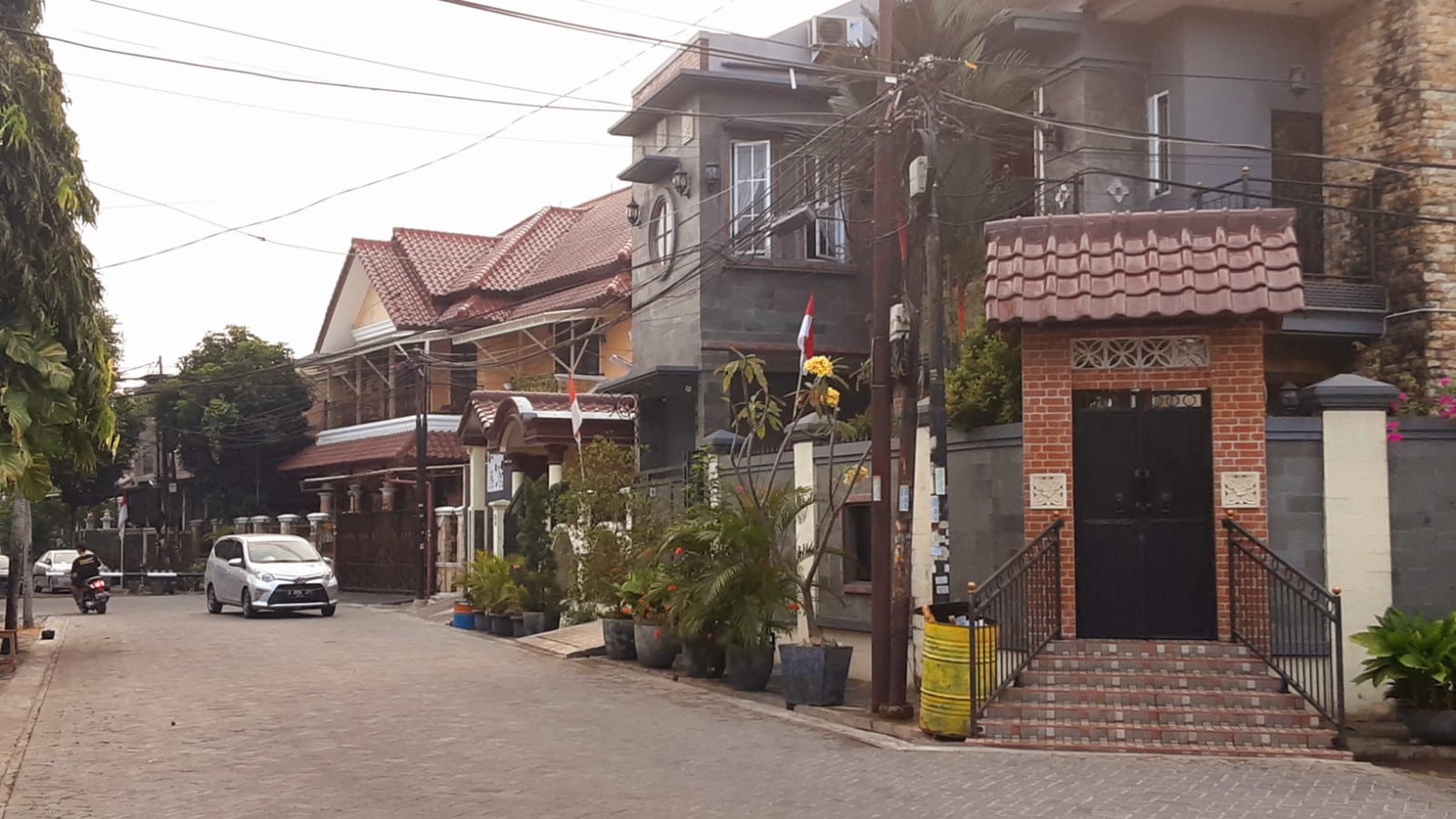 Rumah Bagus Di Griya Kencana Ciledug Tangerang