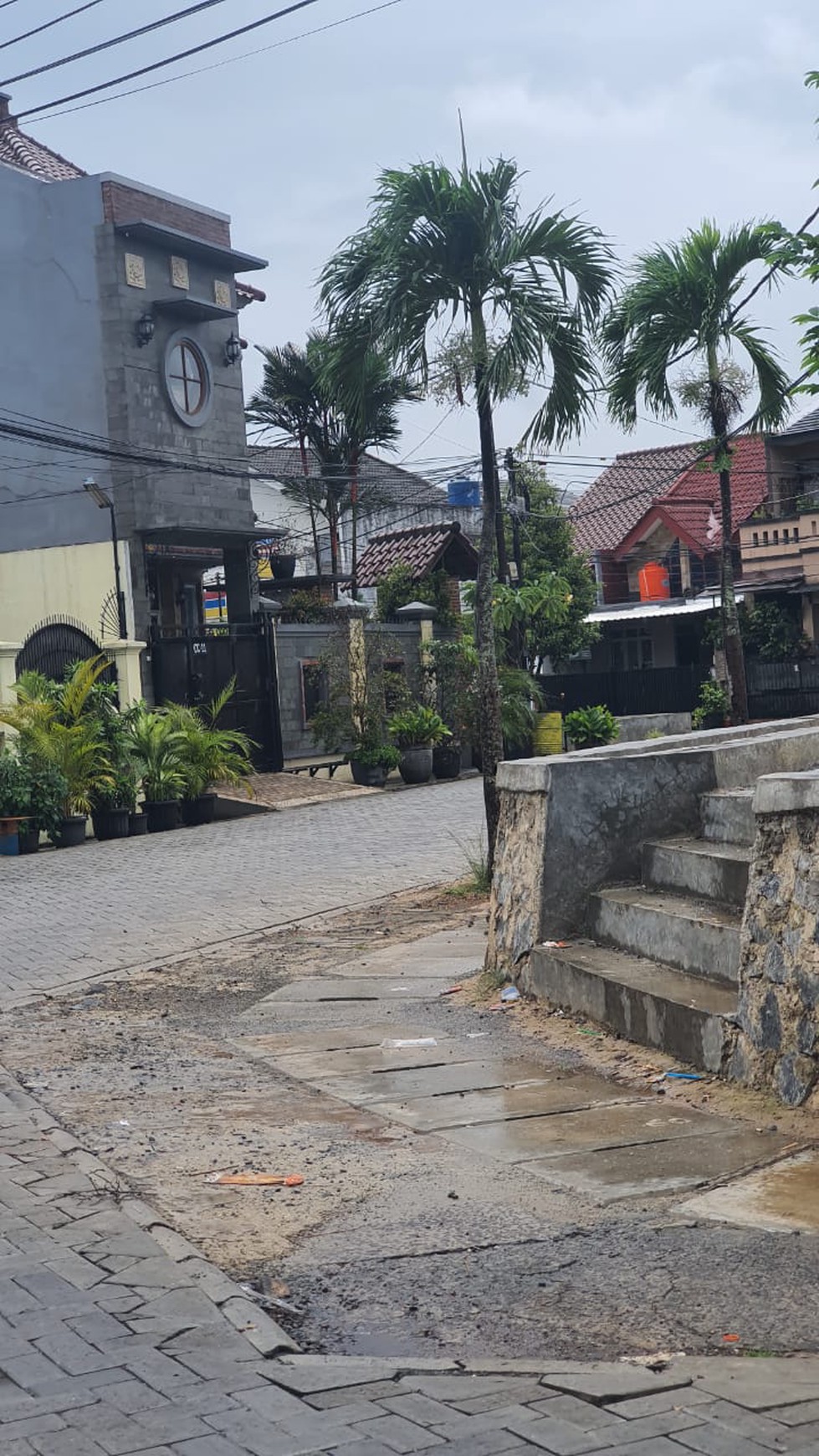 Rumah Bagus Di Griya Kencana Ciledug Tangerang