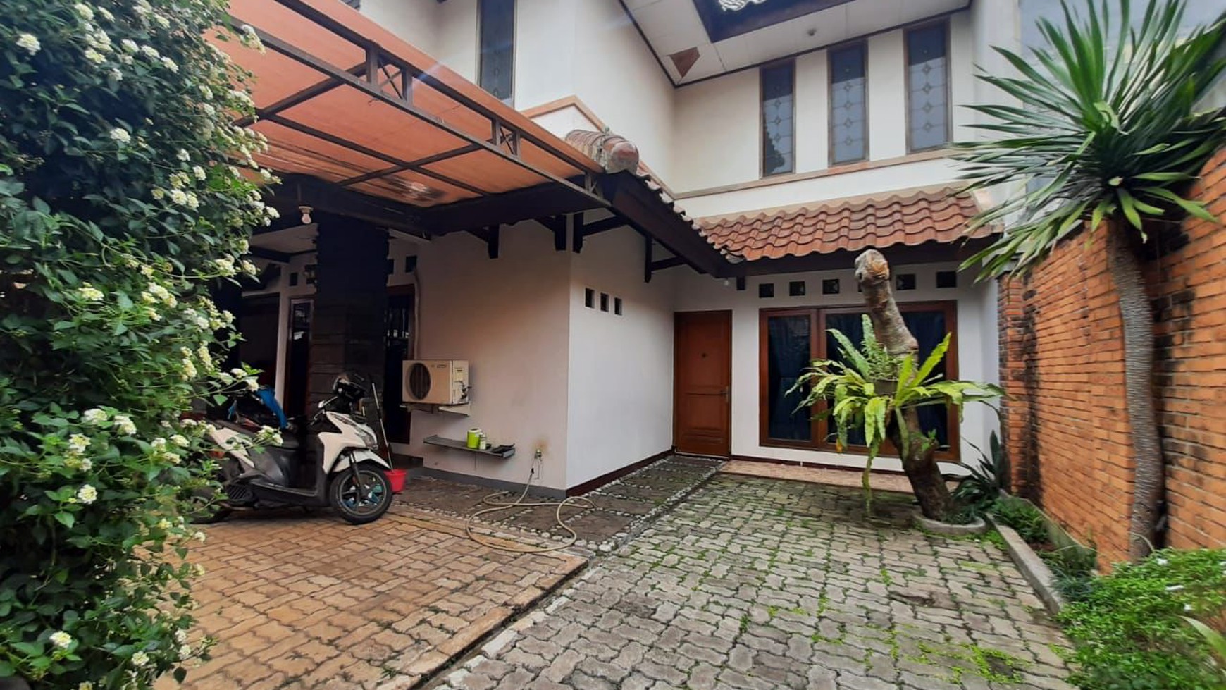 Rumah Bagus Di Cirendeu Indah Jakarta Selatan