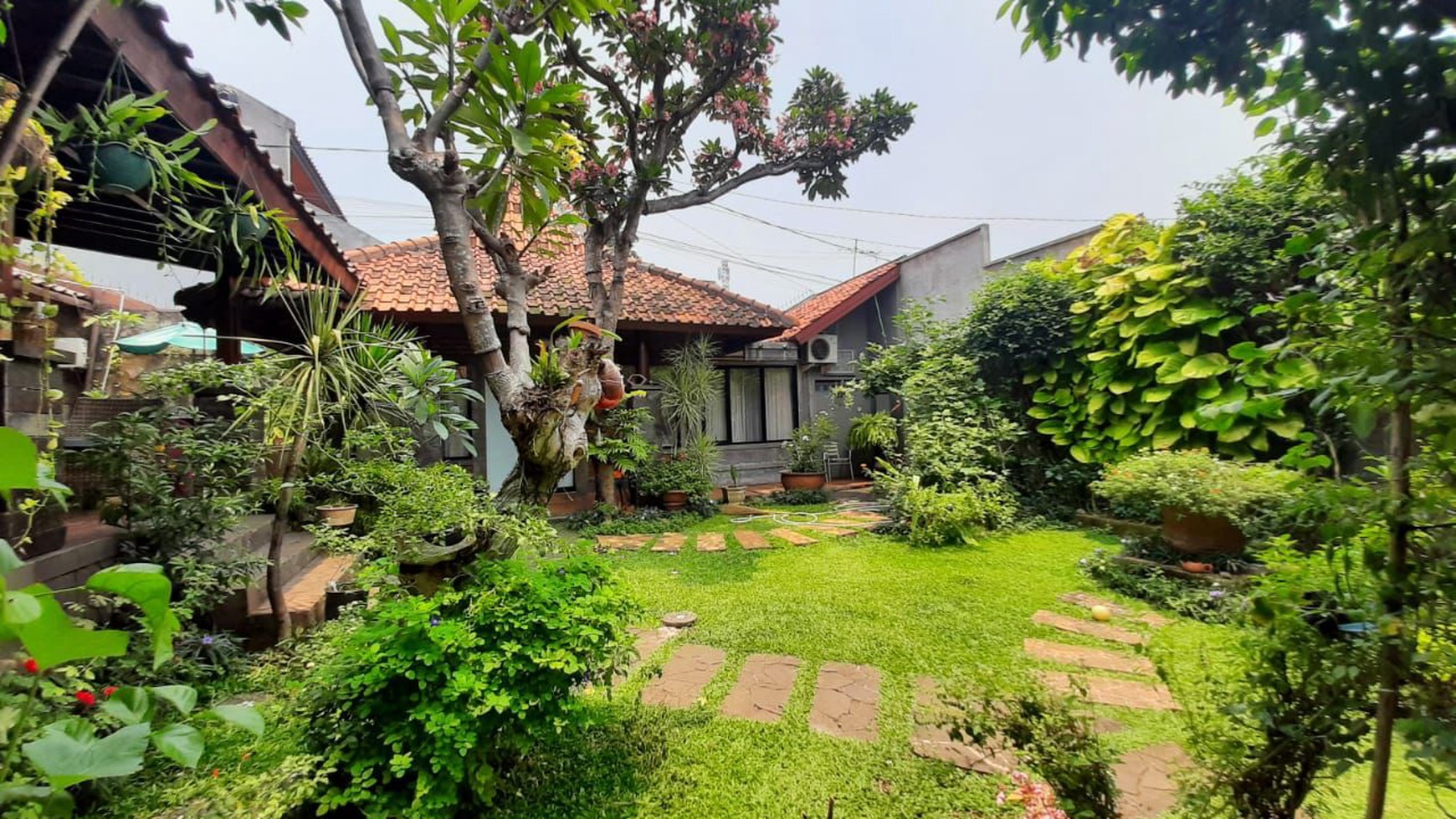 Rumah Bagus Di Cirendeu Indah Jakarta Selatan