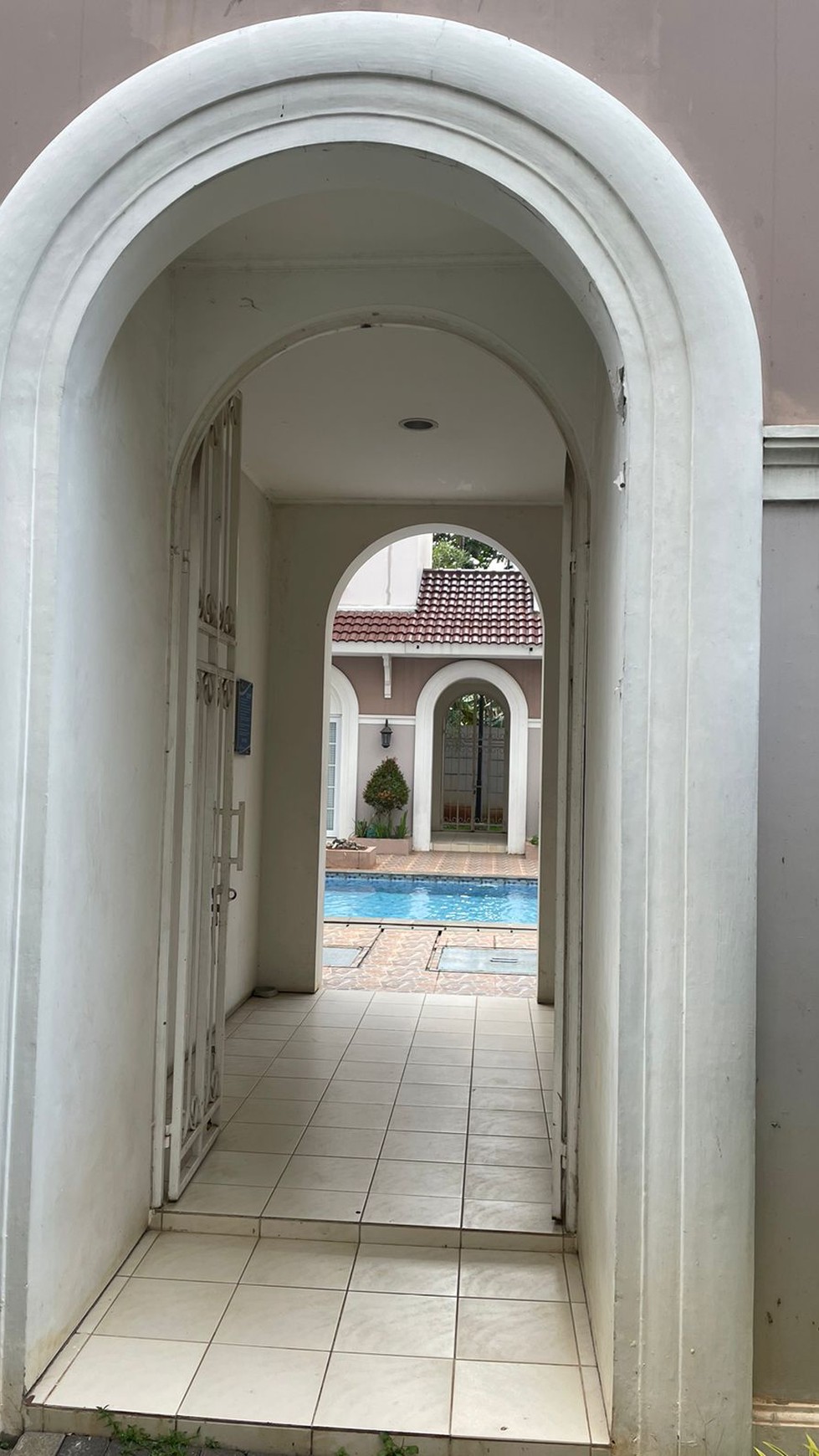 Rumah Bagus Di Alesha House Orange, Vanya Park BSD Tangerang Selatan