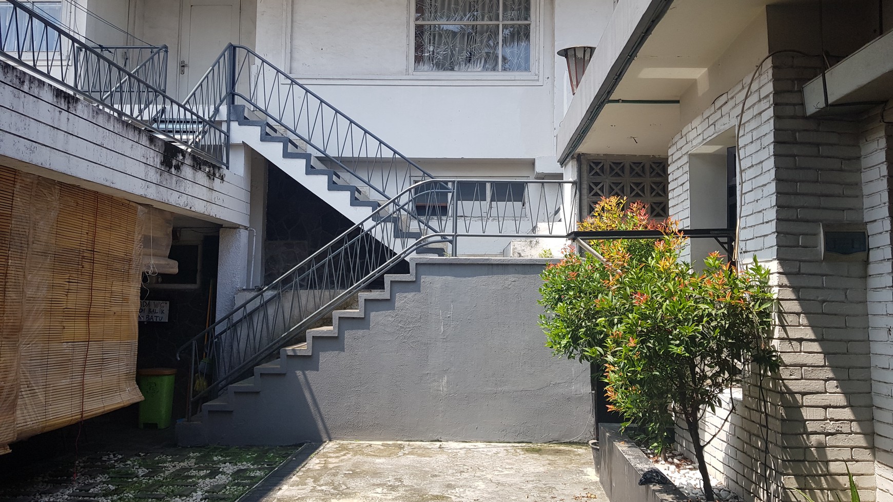 Turun Harga! Rumah Legendaris Dekat Gedung Sate Bandung