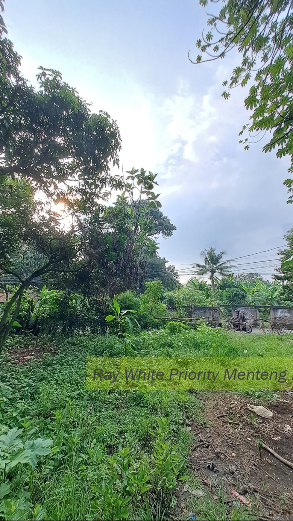 Tanah Dengan Lokasi Strategis di Pinggir Jalan Raya, Pondok Cabe, Tangerang Selatan