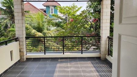 Rumah di cluster Harapan Indah cantik dan siap huni