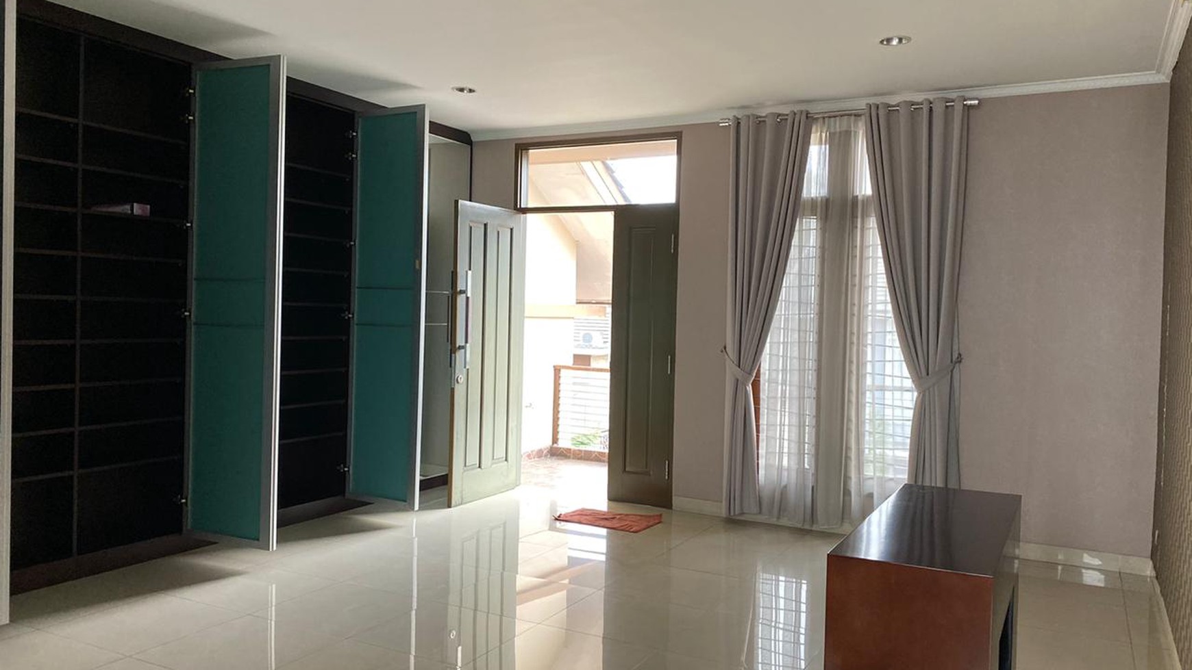 Rumah Cantik,siap huni,dalam cluster di Bintaro Jaya 7.