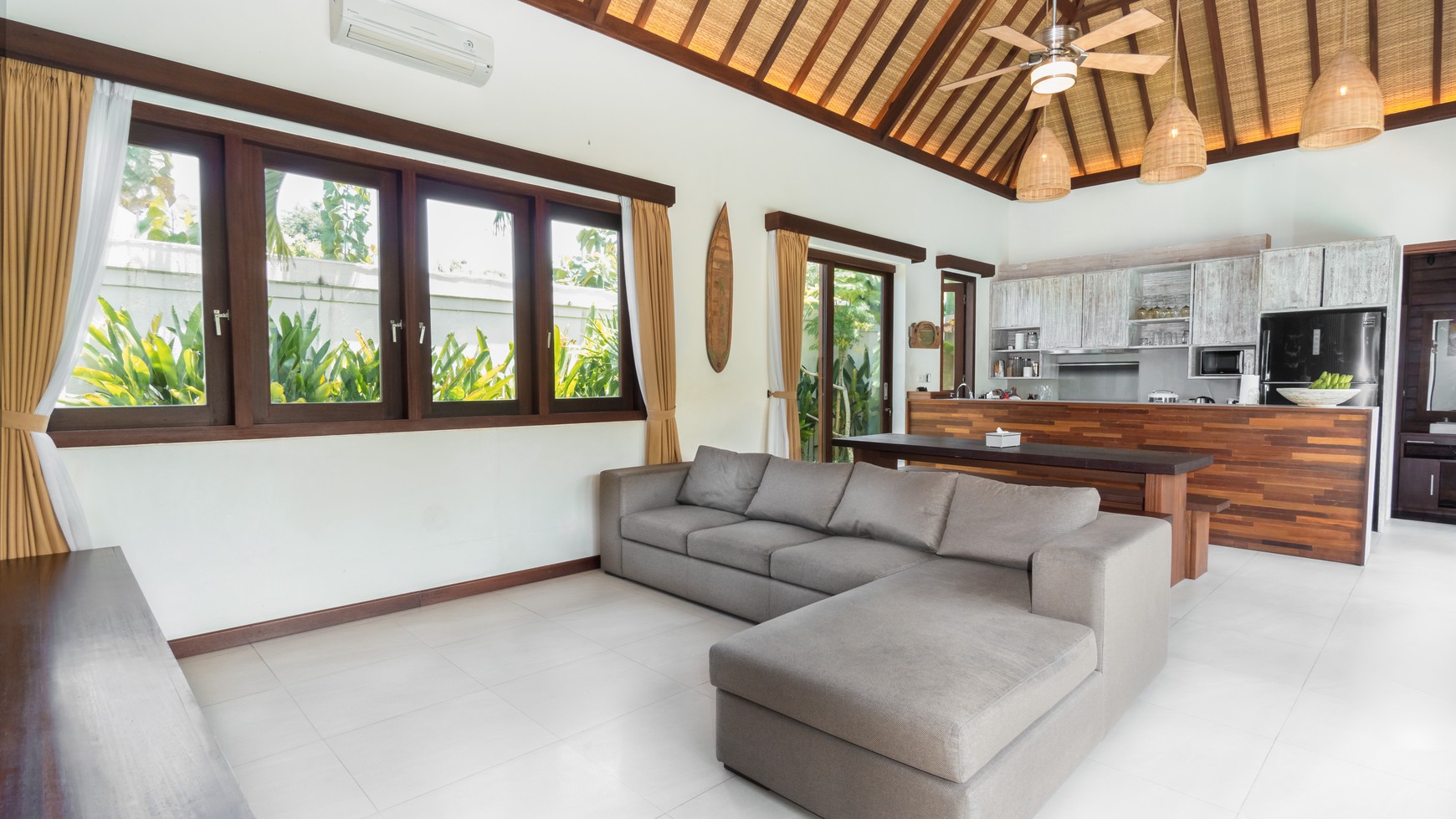 Villa Luxury 4 Bedroom  in Uluwatu Bukit area