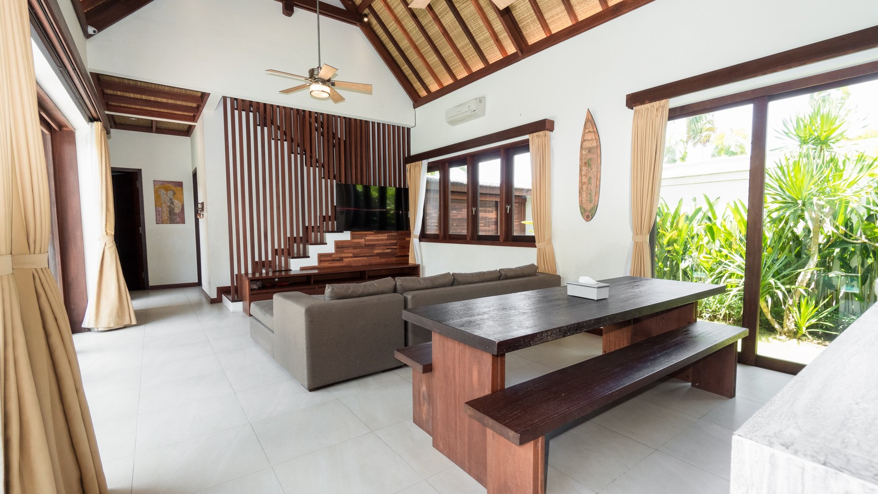 Villa Luxury 4 Bedroom  in Uluwatu Bukit area