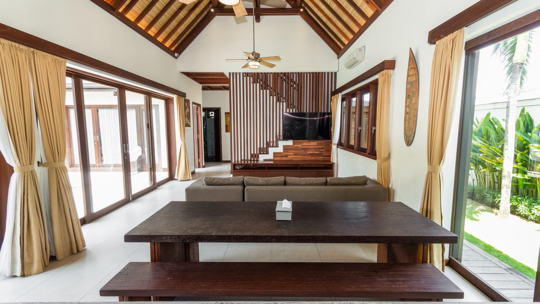 Villa Luxury 4 Bedroom  in Uluwatu Bukit area