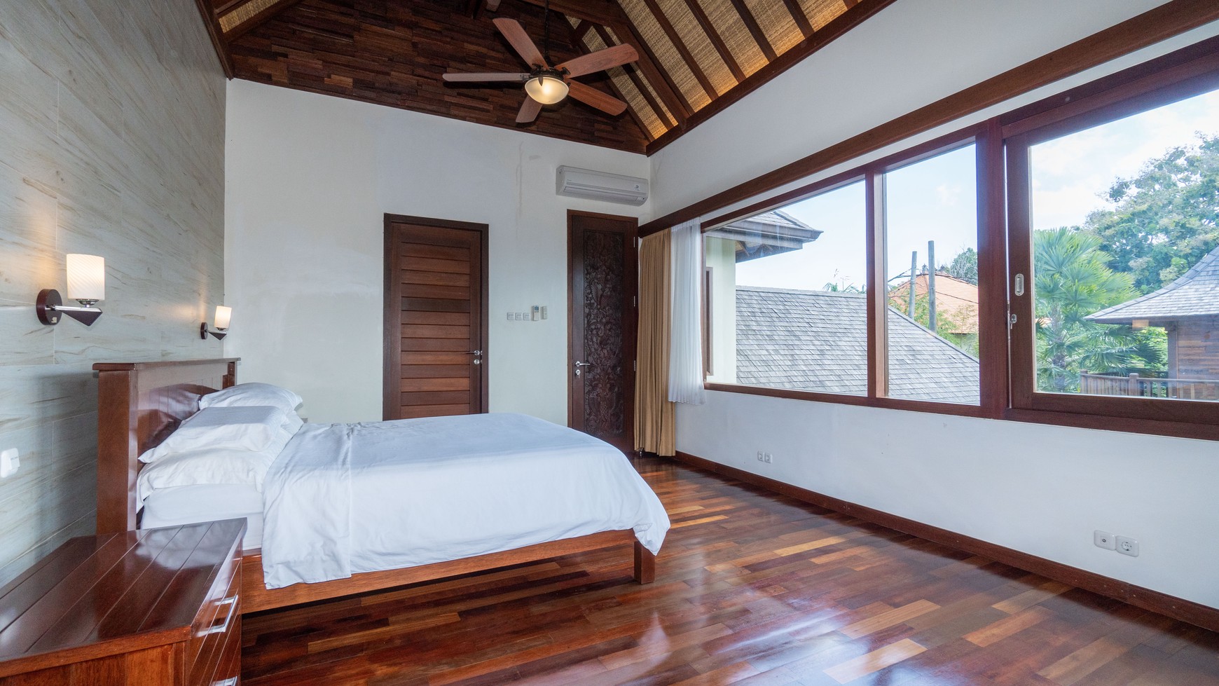 Villa Luxury 4 Bedroom  in Uluwatu Bukit area