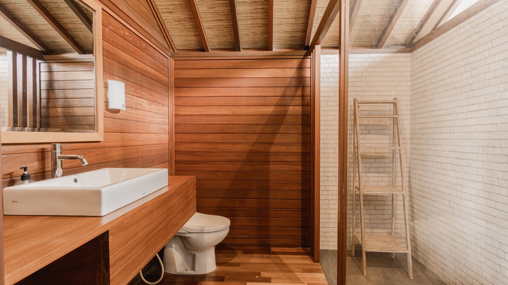 Villa Freehold With Traditional Style in Uluwatu Bali