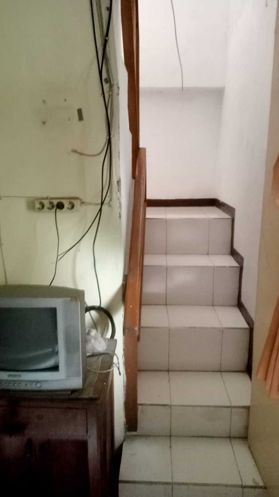 Rumah Luas Hook Darmo Permai Timur Surabaya 2 Lantai