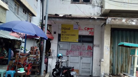 Dijual cepat toko/gudang hitung tanah Jl. Baliwerti Surabaya