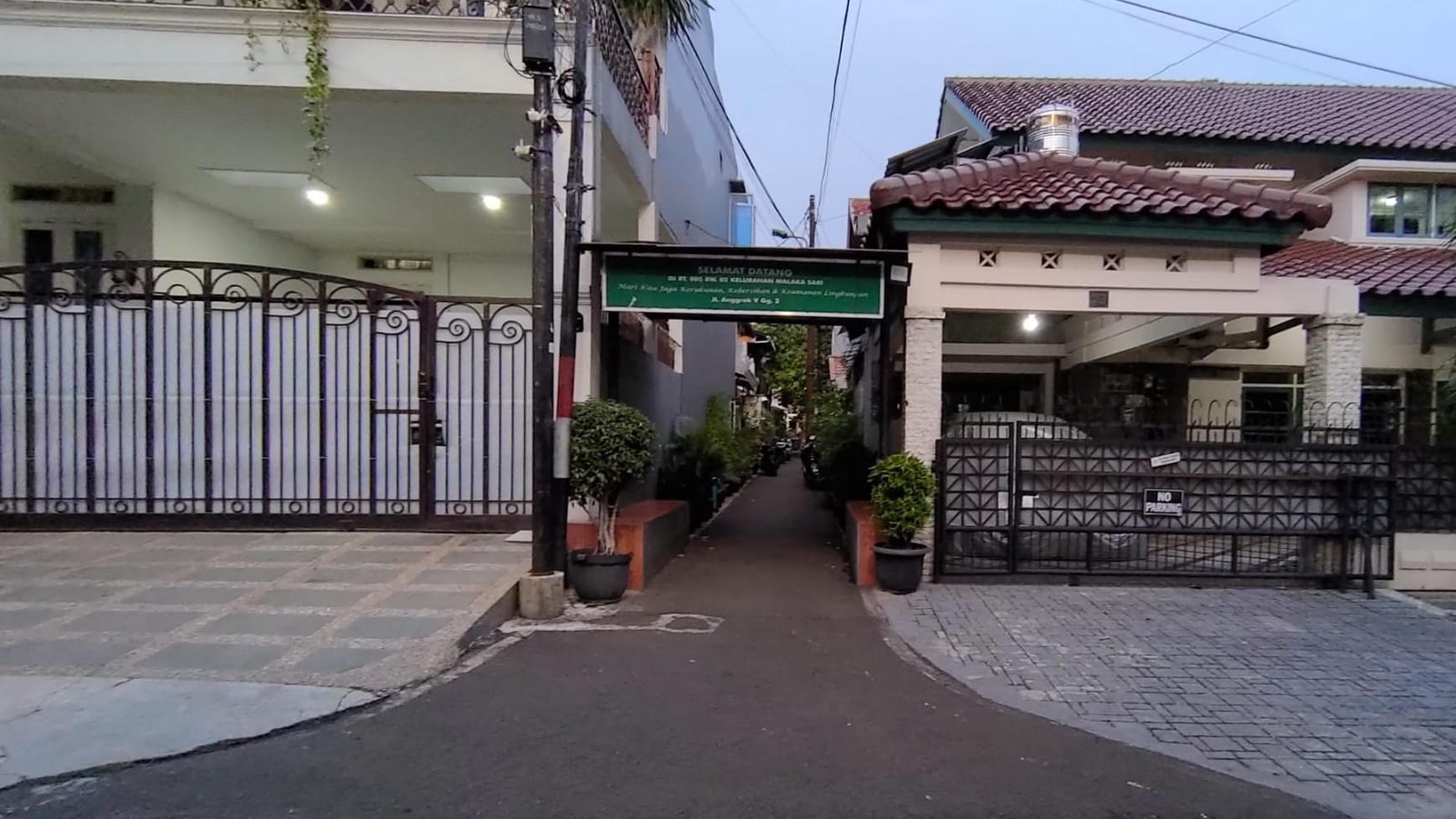 Rumah Perum Bumi Malaka Asri, Duren Sawit, Luas 100m2