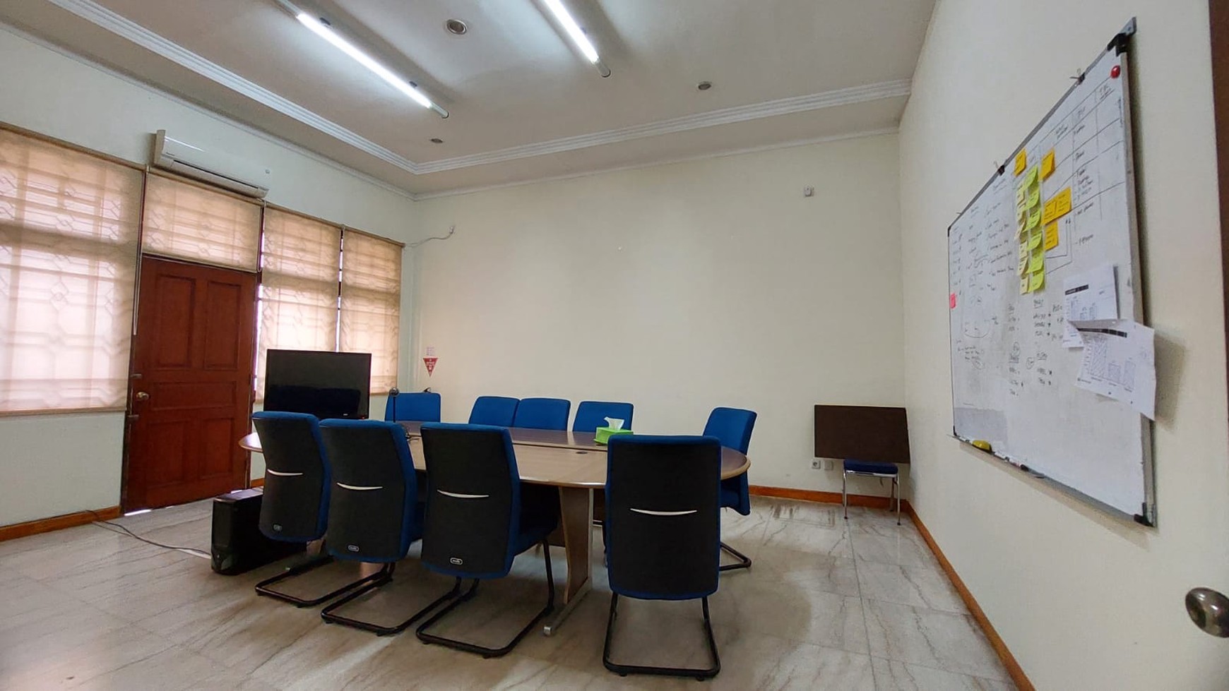 Rumah Murah 2 lantai  Siap Huni,di Kesehatan Bintaro - Jaksel