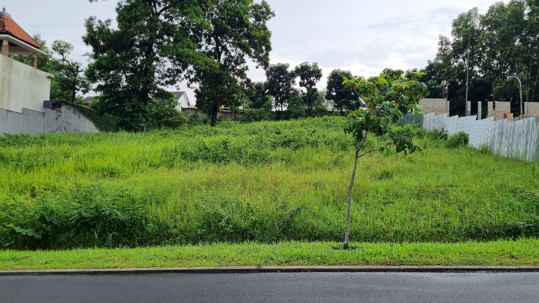 Kavling Siap Bangun Dalam Perumahan dan Hunian Asri @Bali Hill, Sentul