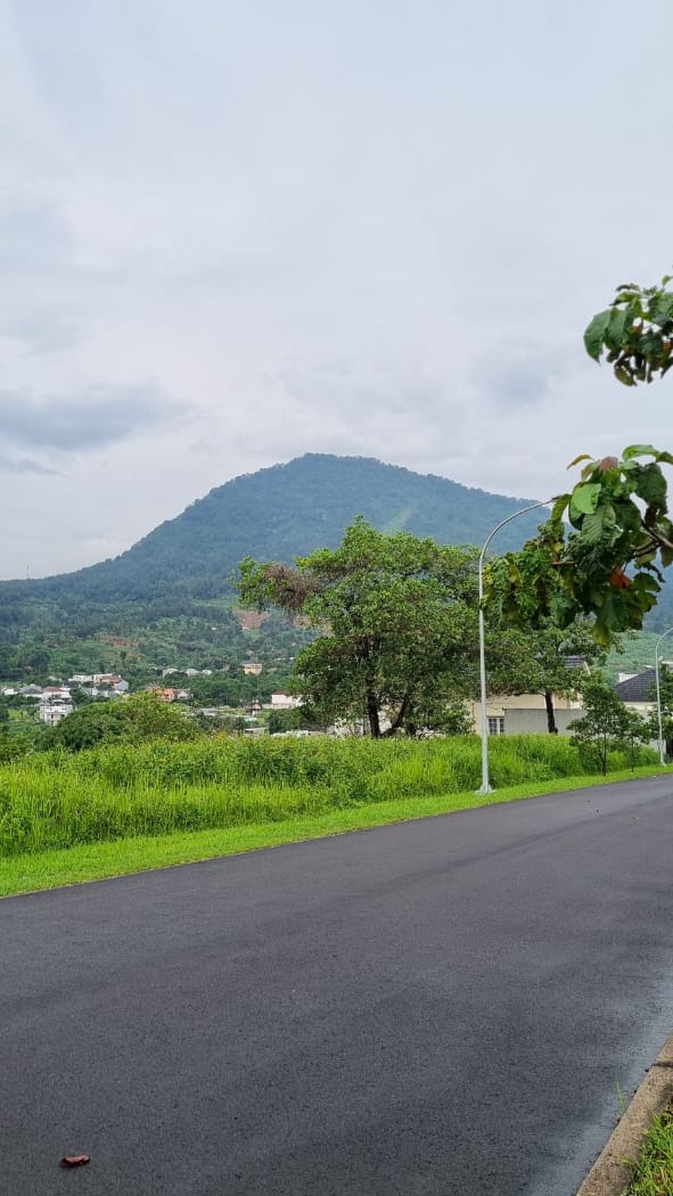 Kavling Siap Bangun Dalam Perumahan dan Hunian Asri @Bali Hill, Sentul