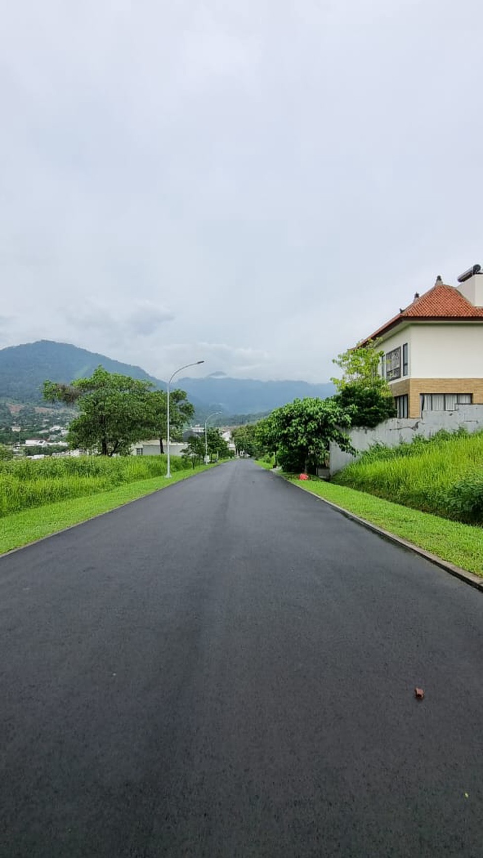 Kavling Siap Bangun Dalam Perumahan dan Hunian Asri @Bali Hill, Sentul