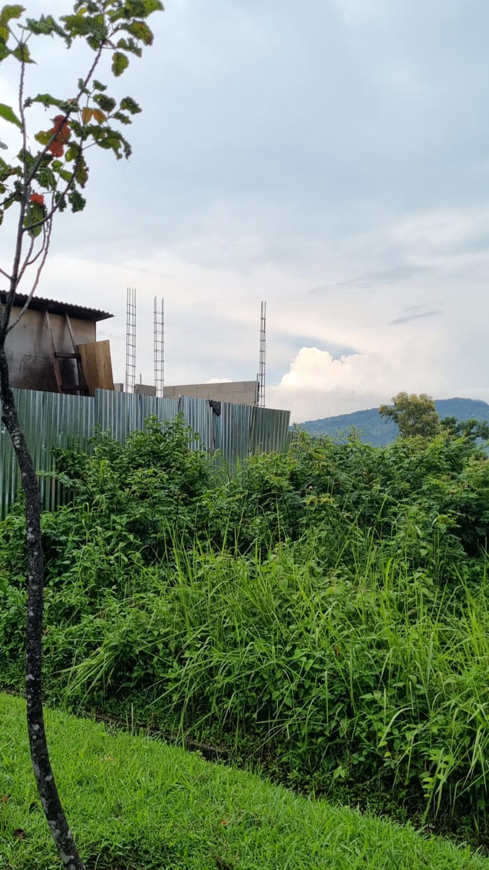 Kavling Siap Bangun Dalam Perumahan dan Hunian Asri @Bali Hill, Sentul