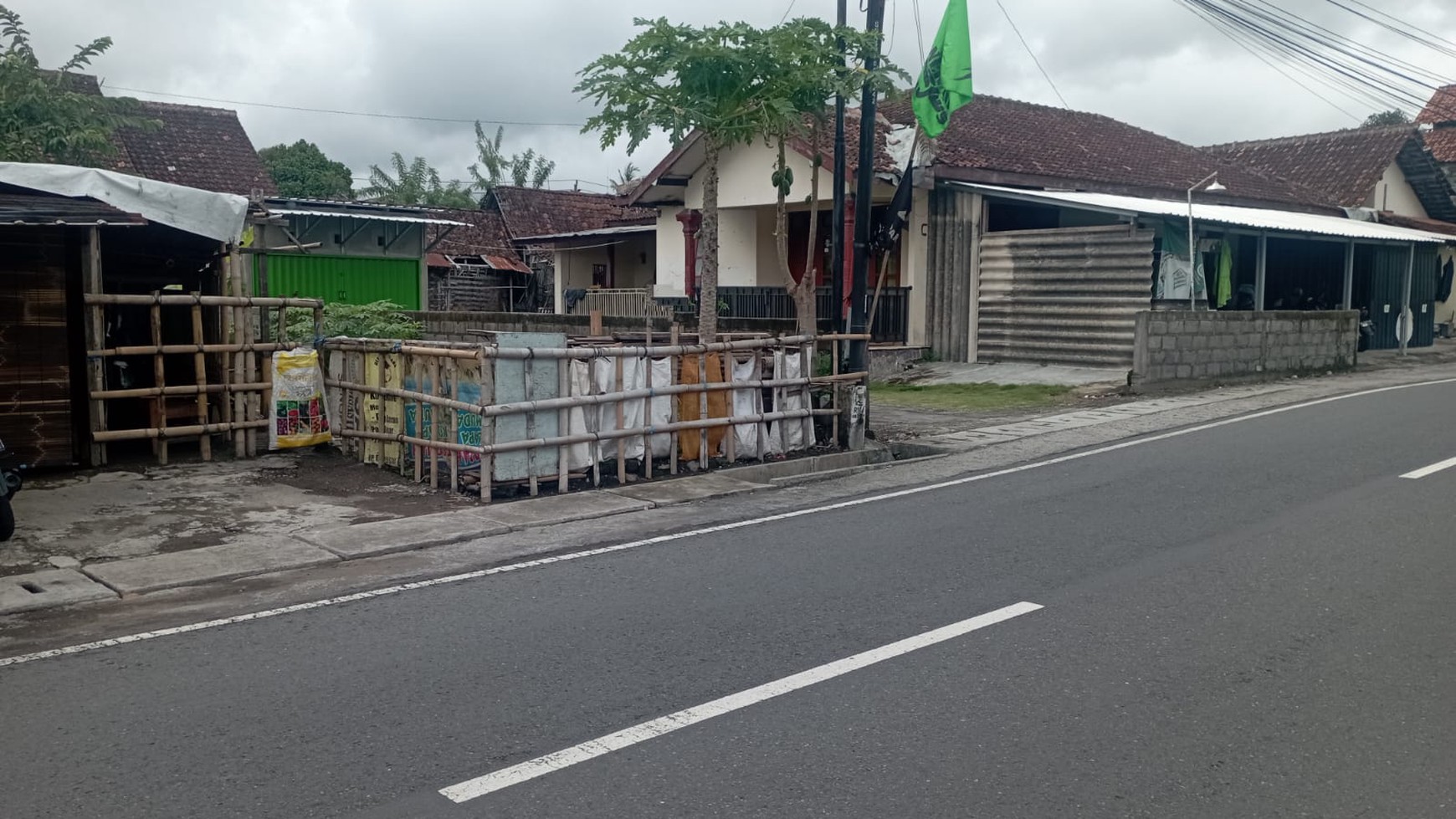 Tanah Lokasi Strategis Cocok Untuk Usaha di Wedomartani Ngemplak Sleman 