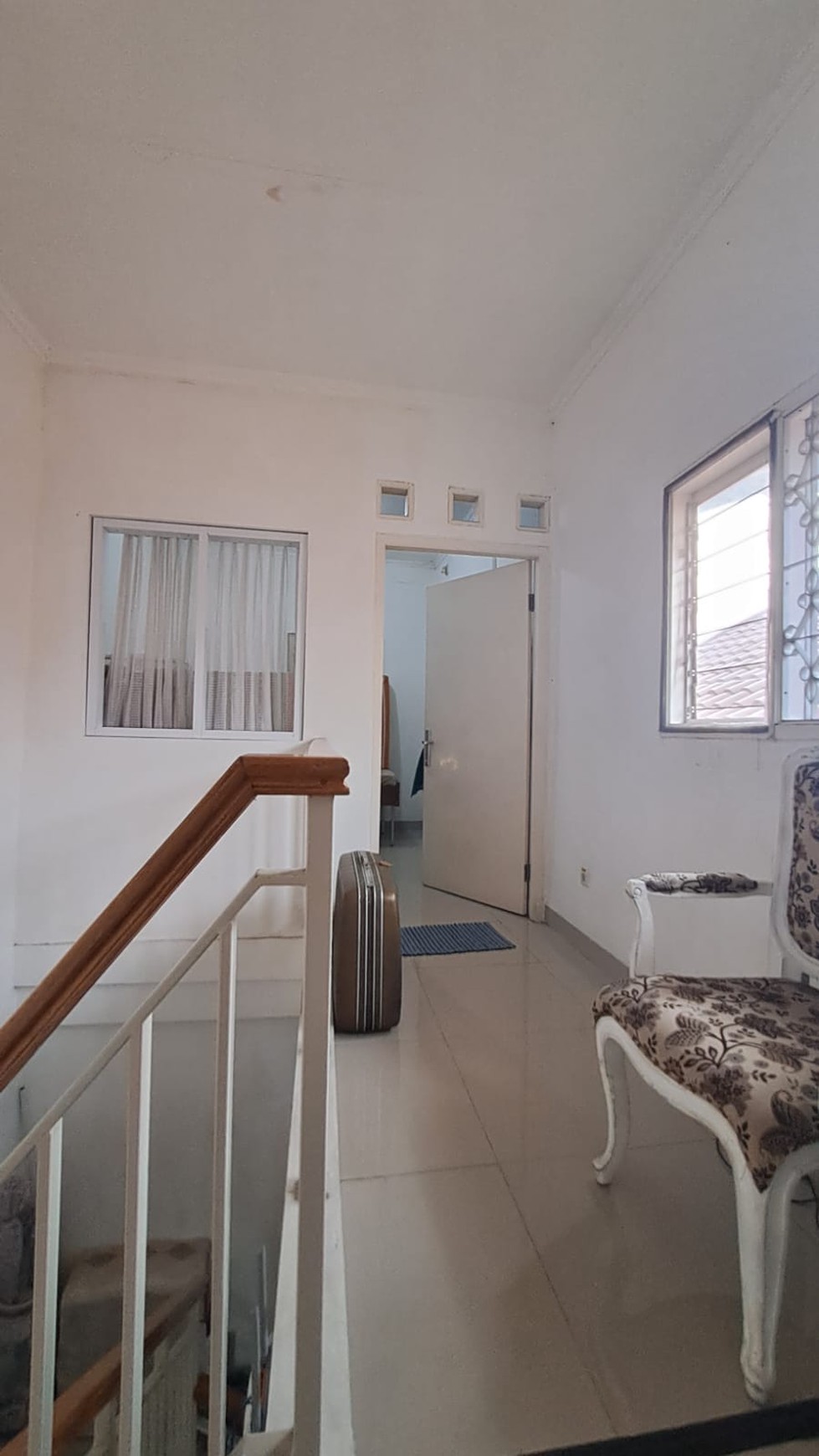 Rumah Siap Huni dalam Perumahan dan Lokasi Strategis @Villa Asean, Pondok Cabe