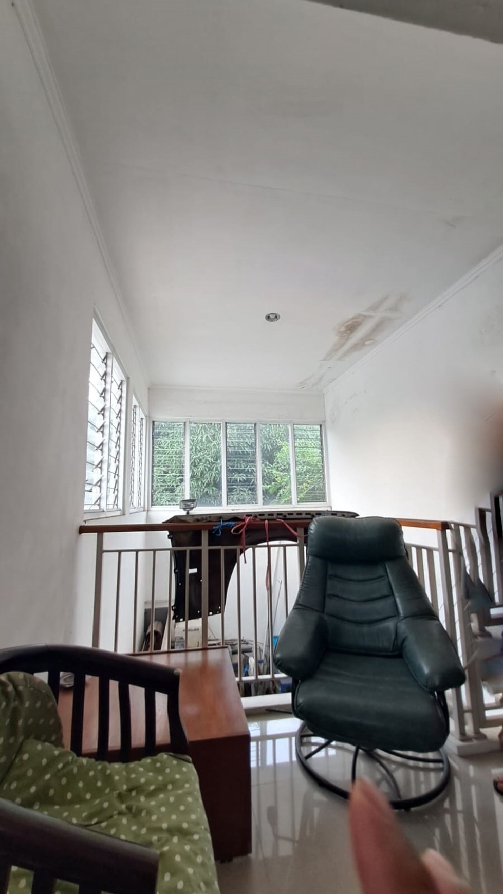 Rumah Siap Huni dalam Perumahan dan Lokasi Strategis @Villa Asean, Pondok Cabe