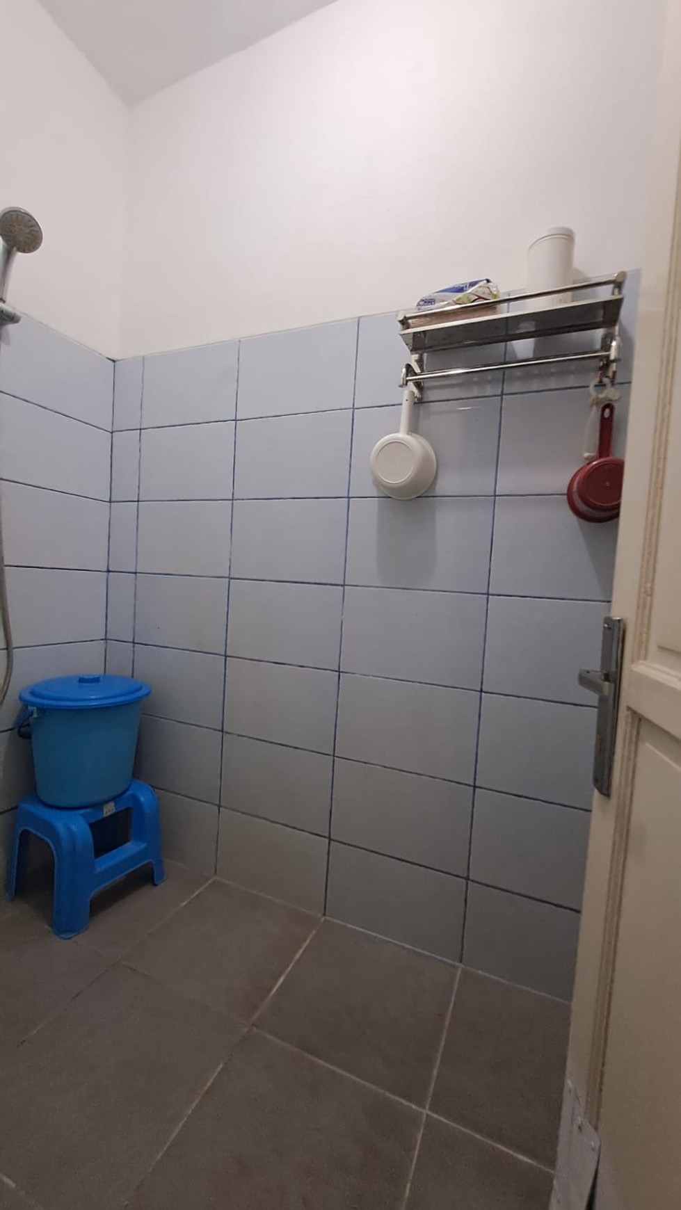 Rumah Siap Huni dalam Perumahan dan Lokasi Strategis @Villa Asean, Pondok Cabe