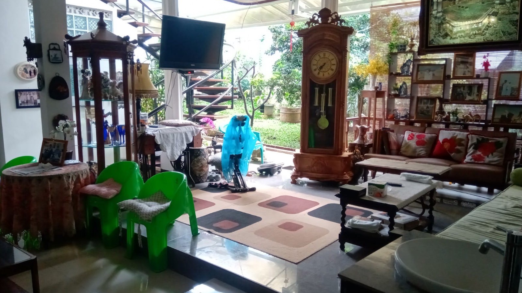 Rumah Mewah Elite Classic di Bandung Disewakan