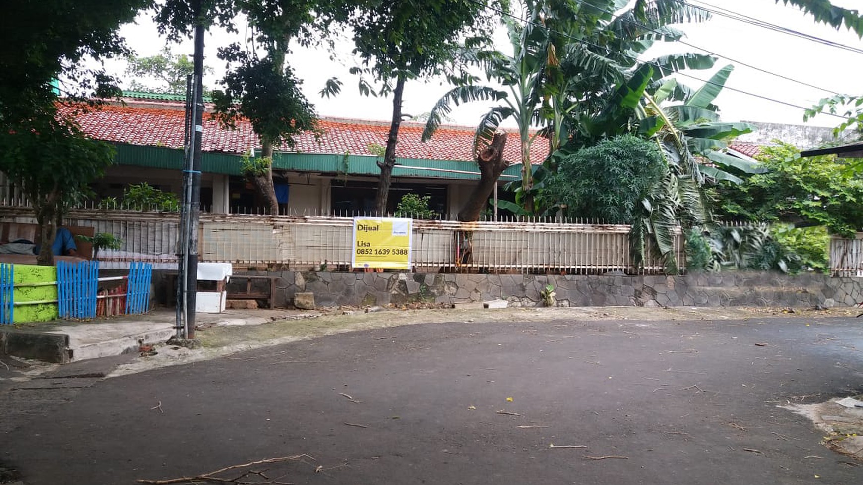 Rumah Hitung Tanah Di  Jl Anggrek Neli, Slipi Jakarta Barat