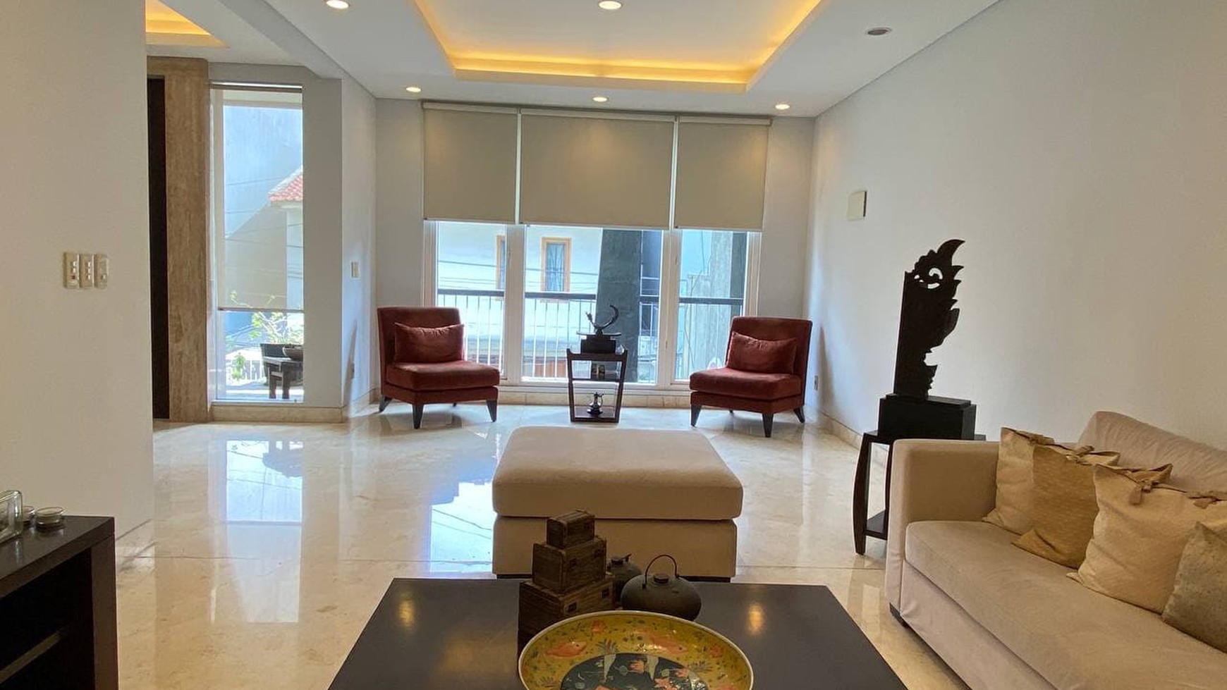 Di Jual Rumah Modern Strategis Dekat Bundaran HI Menteng Jakarta Pusat