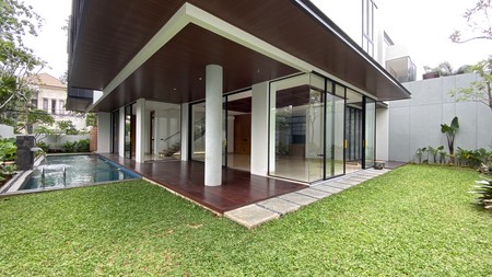 Brand new modern tropical house lokasi strategis di kemang , jakarta selatan
