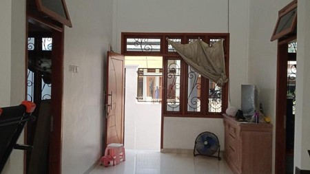 Rumah 2 lantai Fully Furnish siap huni dekat ke kelapa Gading di Semper
