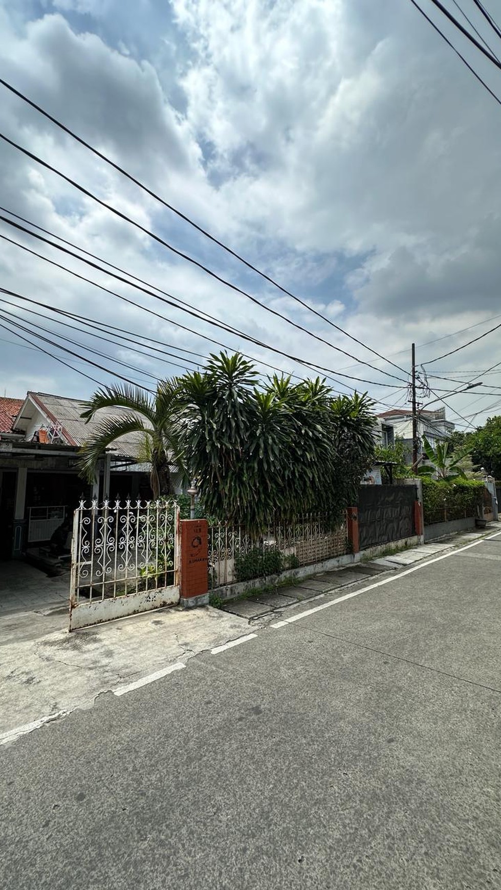 Rumah  Hitung tanah di Gaharu Cilandak, JakSel