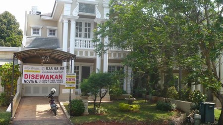 Disewakan rumah bagus dan cantik di Virginia Lagoon BSD City Tangerang selatan