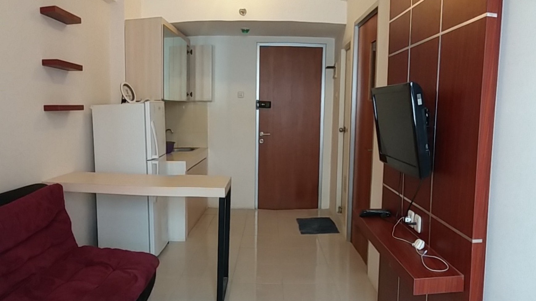 Disewakan Apartemen Puncak Permai, Tower A. Furnished